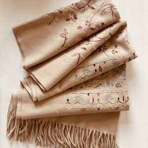 LA SEINE Women's Scarf/Wrap NWOT